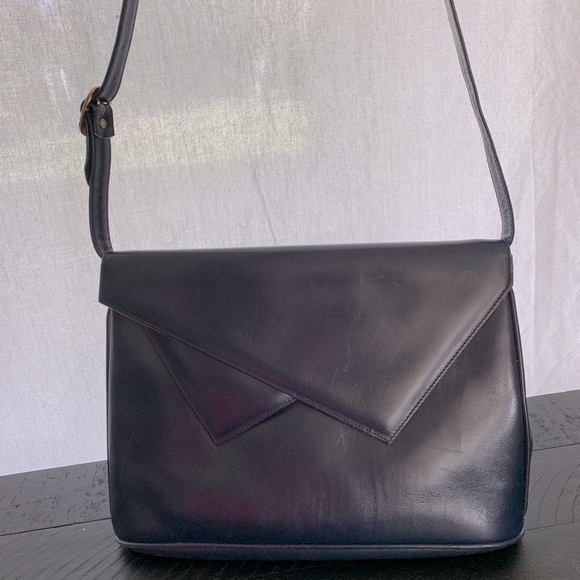 Salvatore Ferragamo Blue/Black Leather Flap Shoulder Bag EUC - Picture 14 of 14